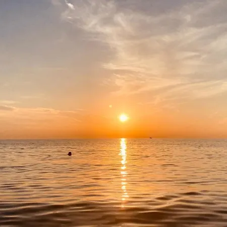 Апартаменты Beach *